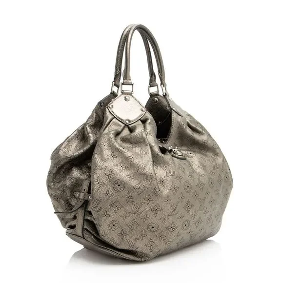 Louis Vuitton Metallic Mahina Leather XL Hobo - Picture 2 of 15